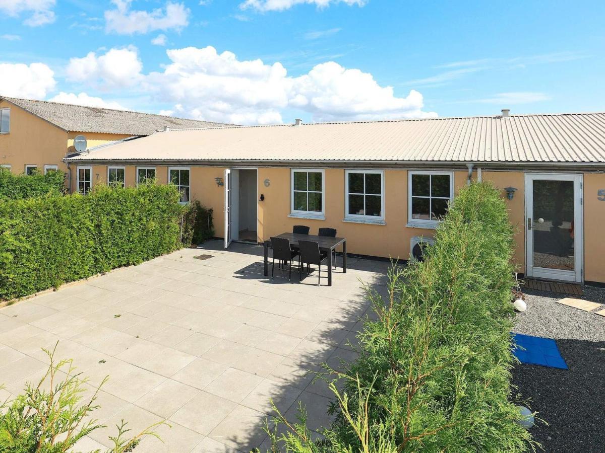 6 Person Holiday Home In Fåborg Extérieur photo