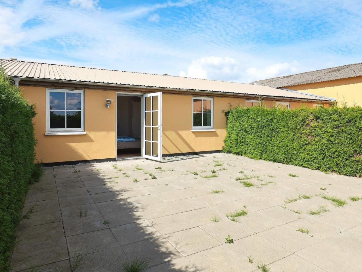 6 Person Holiday Home In Fåborg Extérieur photo