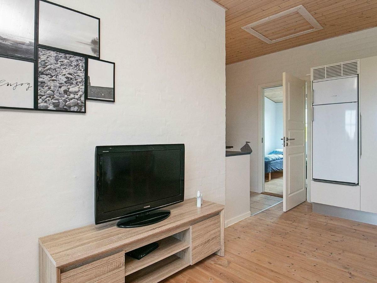 6 Person Holiday Home In Fåborg Extérieur photo