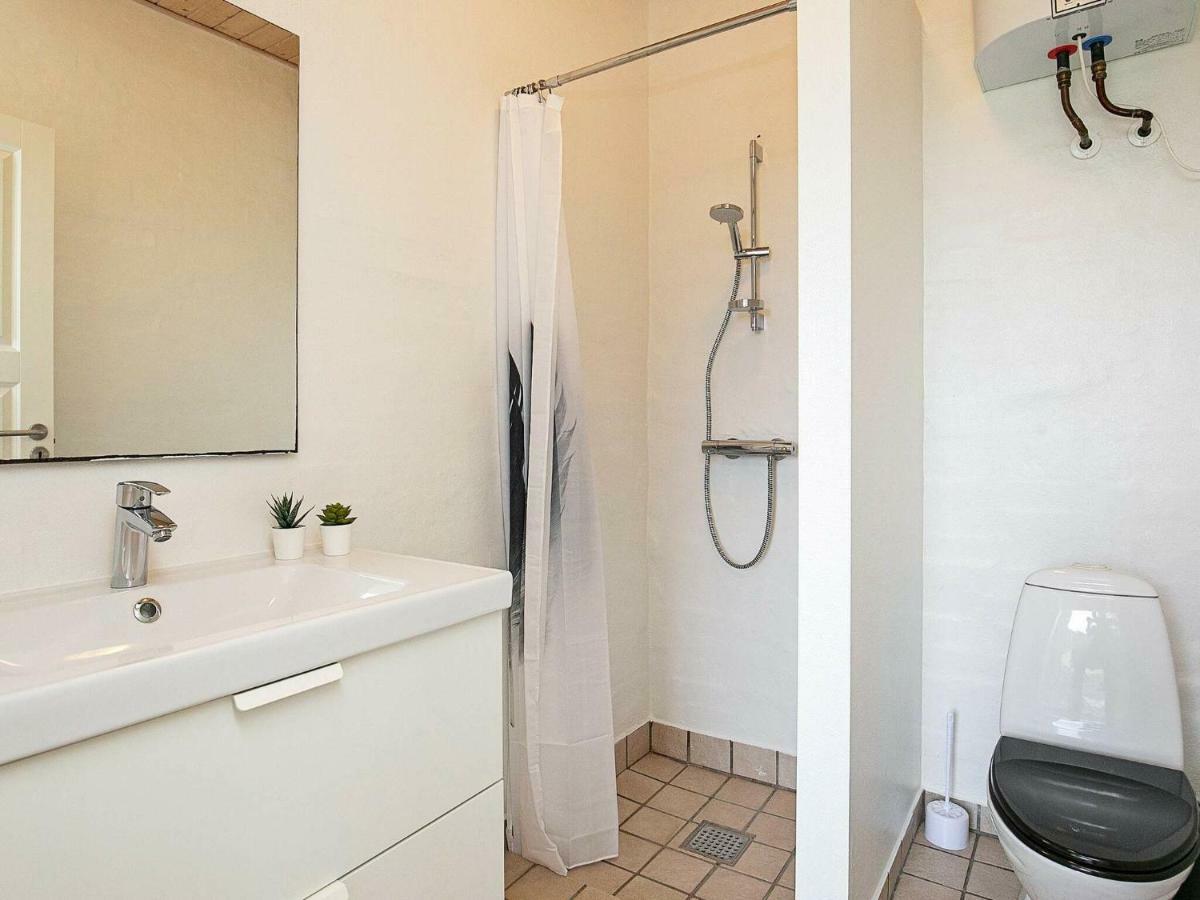 6 Person Holiday Home In Fåborg Extérieur photo